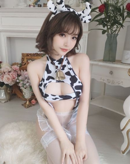 欧美摄影师服装新款_720动漫免费观看