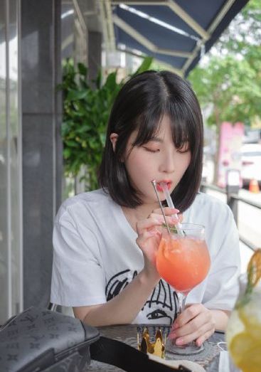 欧美大胡子女人_国产剧电视剧在线观看
