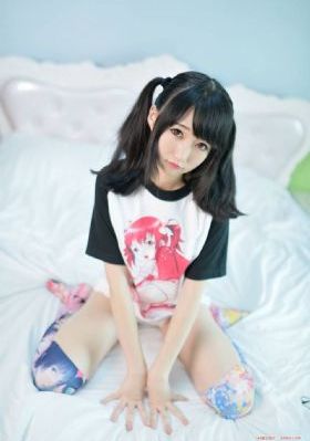 欧美女中长薄款风衣_BD韩语全集在线观看